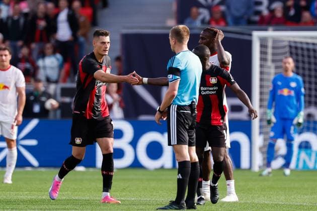 LEVERKUSEN - Patrik Schick of Bayer Leverkusen celebrates his team s first goal during the Bundesliga match between Bayer 04 Leverkusen and RB Leipzig at the BayArena on September 20, 2026, in Leverkusen, Germany. MARCEL TER BALS ANP Bundesliga 2026 27 xVIxANPxSportx xMarcelxterxBalsxIVx 569402103 originalFilename: 569402103.jpg