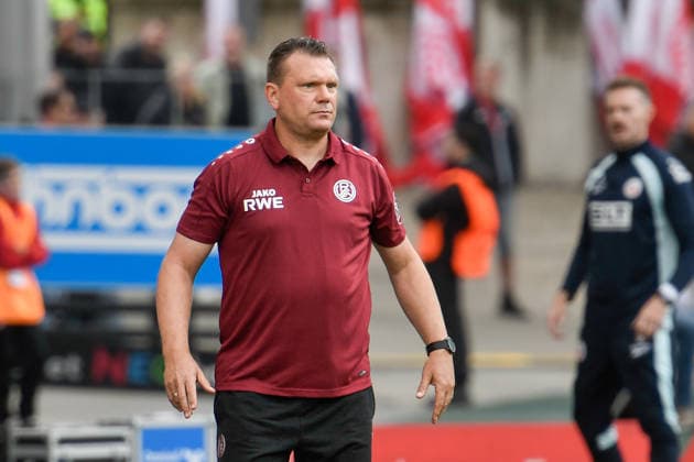 Uwe Koschinat, Essen; facial expressions; intense facial expression; emotion; September 20, 2026; ¢ Soccer; ¢ Rot-Weiss Essen vs. Hansa Rostock, Essen Stadium, Essen, DFB and DFL regulations prohibit any use of photographs as image sequences and or quasi-video. NRW, Germany Copyright: xpepphotox xSaschaxWeizx pep00321, pep_20260920_hm