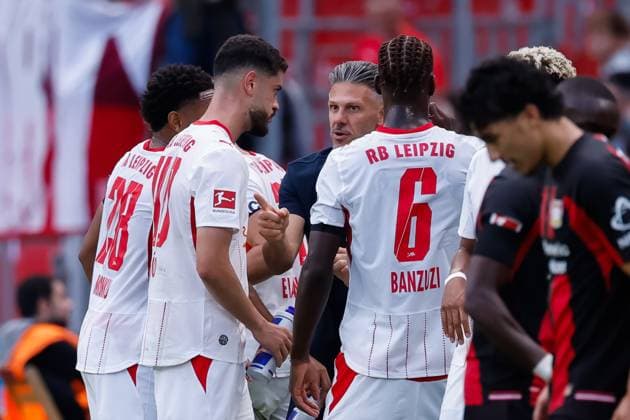 LEVERKUSEN - Head coach Martin Demichelis of RB Leipzig during the Bundesliga match between Bayer 04 Leverkusen and RB Leipzig at the BayArena on September 20, 2026 in Leverkusen, Germany. MARCEL TER BALS ANP Bundesliga 2026 27 xVIxANPxSportx xMarcelxterxBalsxIVx 569402808 originalFilename: 569402808.jpg