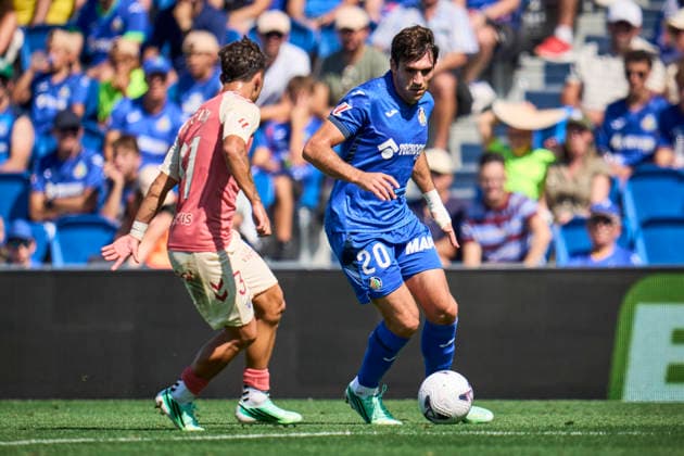 September 20, 2026, Getafe, Madrid, Spain: Ivan Azon of Getafe CF in action during the Spanish League, LaLiga EA Sports, football match played between Getafe CF and Malaga CF at Coliseum de Getafe stadium on September 20, 2026, in Getafe, Madrid, Spain. Getafe CF V Malaga CF - LaLiga EA Sports - ZUMAa181 20260920_zaa_a181_045 Copyright: xAngelxPerezxMecax