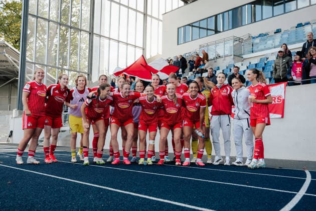 20.09.26, Women, Football, 2.Bundesliga, Season 2026 2027, VFL Bochum 1848 - 1.FC Köln II, Matchday 7 Team of 1.FC Köln II team photo after first point in the 2.Bundesliga BOCHUM Lohrheidestadion, Bochum-Wattenscheid NRW Deutschland