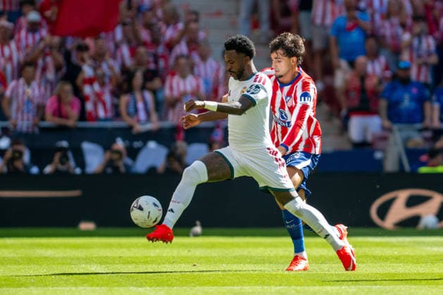 RECORD DATE NOT STATED 20th September 2026; Riyadh Air Metropolitano, Madrid, Spain; Spanish La Liga Football, Atletico Madrid versus Real Madrid; Vinicius Junior of Real Madrid and Marc Pubill of Atletico Madrid AdelinaxCobos