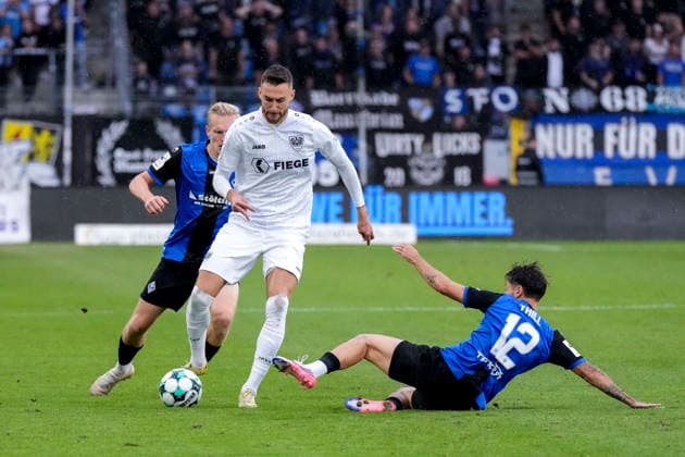 Football, 3rd Division, Waldhof Mannheim v Preußen Münster