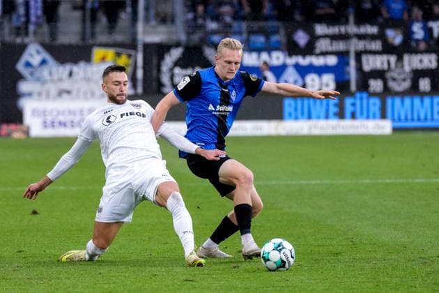 From left: Felix Higl (Münster), 33, Julian Rieckmann (SV Waldhof), 21, tackle, game scene, duel, tackle, tackling, dynamism, action, 20 09 2026, Mannheim, Germany, soccer, 3. Liga, SV Waldhof Mannheim vs. SC Preußen Münster, DFB and DFL regulations prohibit any use of photographs as image sequences and or quasi-video xozx