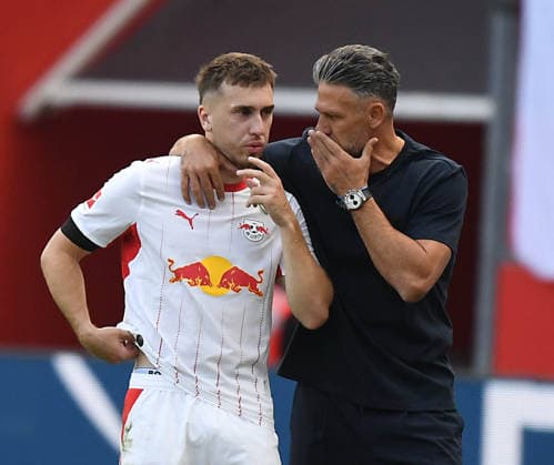 September 20, 2026, xophax, Soccer, Bundesliga 1, Bayer 04 Leverkusen vs. RB Leipzig: Brajan Gruda (left) and coach Martin Demichelis (right), both of RB Leipzig. DFL and DFB regulations prohibit any use of photographs as image sequences and or quasi-video. Leverkusen