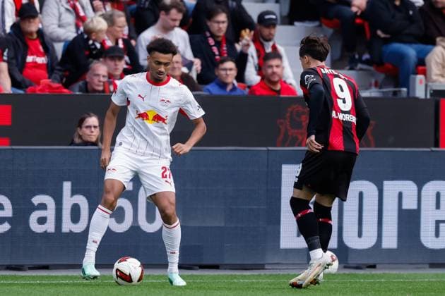 LEVERKUSEN - Tidiam Gomis of RB Leipzig controls the ball during the Bundesliga match between Bayer 04 Leverkusen and RB Leipzig at the BayArena on September 20, 2026, in Leverkusen, Germany. MARCEL TER BALS ANP Bundesliga 2026 27 xVIxANPxSportx xMarcelxterxBalsxIVx 569403487 originalFilename: 569403487.jpg