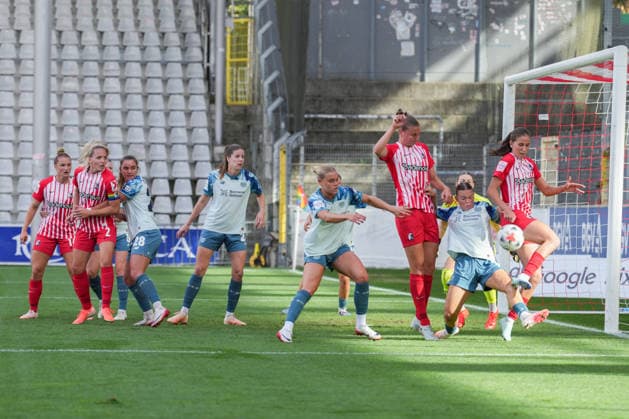 Google Pixel Women s Bundesliga: SC Freiburg vs. Bayer 04 Leverkusen, September 20, 2026; Maj Schneider, SC Freiburg, 15, with a chance; Google Pixel Women s Bundesliga: SC Freiburg vs. Bayer 04 Leverkusen, Dreisamstadion, September 20, 2026 DFB DFL regulations prohibit any use of photographs as image sequences and or quasi-video. Copyright: xBEAUTIFULxSPORTS Boscox