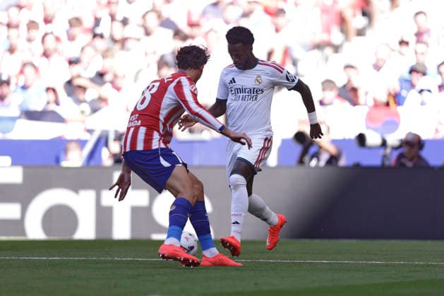 Vinicius Jr. of Real Madrid CF controls the ball during the LaLiga EA Sports match between Club Atlético de Madrid and Real Madrid CF at Riyadh Air Metropolitano on September 20, 2026, in Madrid, Spain. Photo by Manu Reino, DeFodi Images