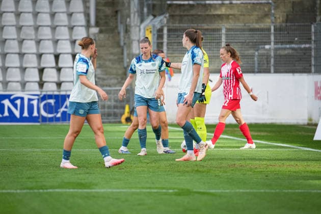 Soccer, Google Pixel Women s Bundesliga, Matchday 5, 2026–2027, SC Freiburg vs. Bayer 04 Leverkusen, September 20, 2026, Dreisamstadion, Freiburg, Claudia Wenger (Bayer 04 Leverkusen), Paulina Tomasiak (Bayer 04 Leverkusen), Freiburg Dreisamstadion, Baden-Württemberg, Germany Copyright: xFINLEYxMÖRCHx