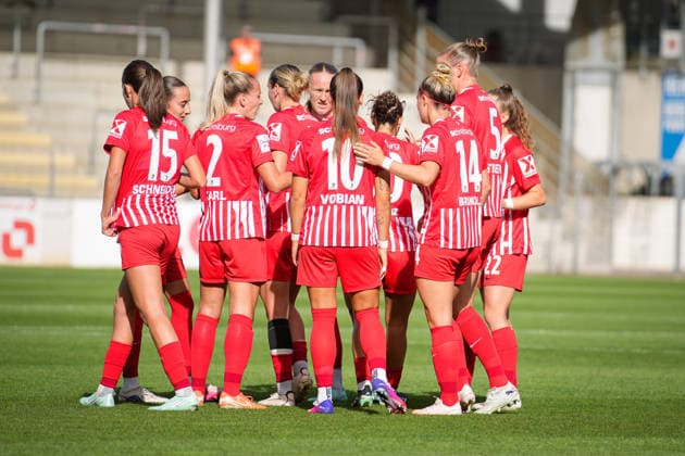 Soccer, Google Pixel Women s Bundesliga, Matchday 5, 2026–2027, SC Freiburg vs. Bayer 04 Leverkusen, September 20, 2026, Dreisamstadion, Freiburg, Cheering, Joy, Team, Freiburg Dreisamstadion, Baden-Württemberg, Germany Copyright: xFINLEYxMÖRCHx
