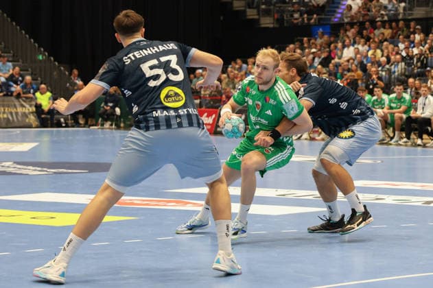 v l Soeren Steinhaus Bergischer HC 53, Matthes Langhoff Füchse Berlin 25, Tom Bergner Bergischer HC 28 GER, Bergischer HC vs. Füchse Berlin, Handball, Opel Handball Bundesliga, Matchday 5, 2026–2027 season, September 20, 2026 GER, Bergischer HC vs. Füchse Berlin, Handball, Opel Handball Bundesliga, Matchday 5, 2026–2027 season, September 20, 2026 Düsseldorf Copyright: xEibner-Pressefoto ThomasxStoeckex EP_TSR