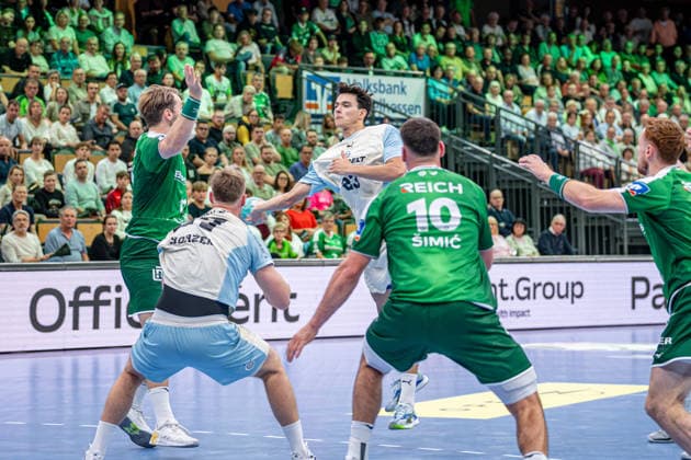 OPEL Handball Bundesliga: HSG Wetzlar vs. VfL Gummersbach, September 26, 2020; Nikola Roganovic (VfL Gummersbach), 23, Kristjan Horzen, VfL Gummersbach, 27, Petter Oeverby, HSG Wetzlar, 11, Josip Simic, HSG Wetzlar, 10, OPEL Handball Bundesliga: HSG Wetzlar vs. VfL Gummersbach, Wetzlar, September 26, 2020 Copyright: xBEAUTIFULxSPORTS Roeczeyx