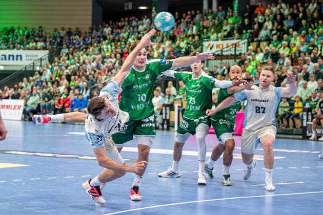 OPEL Handball Bundesliga: HSG Wetzlar vs. VfL Gummersbach, September 20, 2026; Kay Smits (VfL Gummersbach), 31; Josip Simic (HSG Wetzlar), 10; Marti Soler (HSG Wetzlar), 23; Cyrill Akakpo, HSG Wetzlar, 20, Kristjan Horzen, VfL Gummersbach, 27, OPEL Handball Bundesliga: HSG Wetzlar vs. VfL Gummersbach, Wetzlar, September 26, 20 Copyright: xBEAUTIFULxSPORTS Roeczeyx