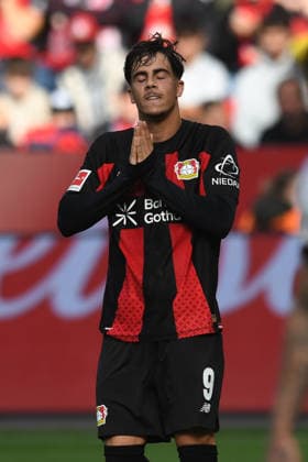 Afonso Moreira of Bayer 04 Leverkusen (09) is frustrated by his missed scoring opportunity (GER), Bayer 04 Leverkusen vs. RB Leipzig, Soccer, Bundesliga, Matchday 4, 2026–2027 season, September 20, 2026 DFL regulations prohibit any use of photographs as image sequences and or quasi-video GER, Bayer 04 Leverkusen vs. RB Leipzig, Soccer, Bundesliga, Matchday 4, 2026–2027 season, September 20, 2026, Leverkusen Copyright: xEibner-Pressefoto ThomasxThienelx EP_TTL