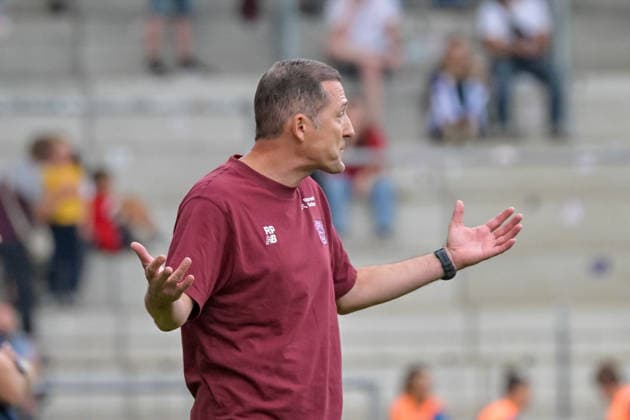 Roberto Paetzold, Bayer 04 Leverkusen Women s Team, Coach Showing Emotion (GER), SC Freiburg vs. Bayer 04 Leverkusen, Women s Soccer, Bundesliga, Matchday 5, 2026–2027 Season, September 20, 2026 DFB regulations prohibit any use of photographs as image sequences and or quasi-video GER, SC Freiburg vs. Bayer 04 Leverkusen, Women’s Soccer, Bundesliga, Matchday 5, 2026–2027 Season, September 20, 2026, Freiburg Copyright: xEibner-Pressefotox EP_THS