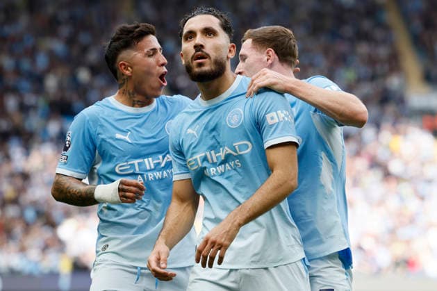 Manchester City v Sunderland - Premier League 2026 27 Enzo Fernandez, Rayan Cherki and Elliot Anderson of Manchester City celebrate 2nd goal during the Premier League 2026 27 match between Manchester City and Sunderland at Etihad Stadium on September 19, 2026 in Manchester, England. WARNING! This Photograph May Only Be Used For Newspaper And Or Magazine Editorial Purposes. May Not Be Used For Publications Involving 1 player, 1 Club Or 1 Competition Without Written Authorisation From Football DataCo Ltd. For Any Queries, Please Contact Football DataCo Ltd on +44 (0) 207 864 9121 Manchester Etihad Stadium England United Kingdom Copyright: xAllstarxPicturexLibraryxLtdx