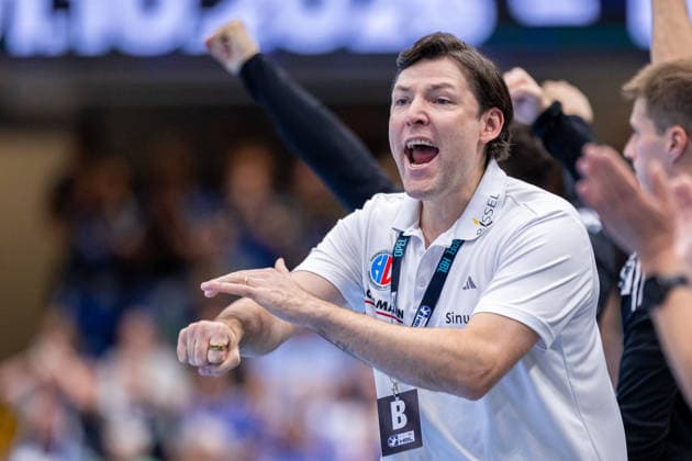 Johannes Sellin, HC Erlangen, coach gesturing; GER, TBV Lemgo Lippe vs. HC Erlangen, handball, 1st Bundesliga, Matchday 5, 2026–2027 season, September 20, 2026, GER, TBV Lemgo Lippe vs. HC Erlangen, Handball, 1st Bundesliga, Matchday 5, 2026–2027 season, September 20, 2026, Lemgo Copyright: xEibner-Pressefoto JanxRollingerx EP_JSK