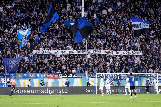SV Waldhof Mannheim fans display a banner in the fan section reading 27 years in office and still no clue, you son of a bitch, fans, ultras, audience, spectators, mood, atmosphere, stadium, protest, protest action, protesting, action, September 20, 2026, Mannheim, Germany, soccer, 3rd Division, SV Waldhof Mannheim vs. SC Preußen Münster, DFB and DFL regulations prohibit any use of photographs as image sequences and or quasi-video xozx
