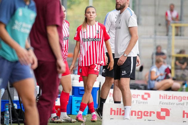 Soccer, Google Pixel Women s Bundesliga, Matchday 5, 2026–2027, SC Freiburg vs. Bayer 04 Leverkusen, September 20, 2026, Dreisamstadion, Freiburg, Borbala Vincze (SC Freiburg), 29 Freiburg, Dreisamstadion, Baden-Württemberg, Germany Copyright: xFINLEYxMÖRCHx