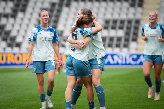 Soccer, Google Pixel Women s Bundesliga, Matchday 5, 2026–2027, SC Freiburg vs. Bayer 04 Leverkusen, September 20, 2026, Dreisamstadion, Freiburg, Estrella Merino Gonzalez (Bayer 04 Leverkusen), 10 goals, goal celebration, Freiburg Dreisamstadion, Baden-Württemberg, Germany Copyright: xFINLEYxMÖRCHx