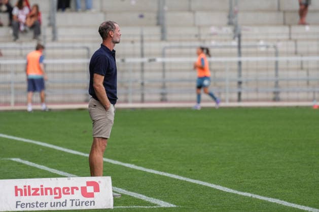 Google Pixel Women s Bundesliga: SC Freiburg vs. Bayer 04 Leverkusen, September 20, 2026; Marco Konrad, SC Freiburg coach; Google Pixel Women s Bundesliga: SC Freiburg vs. Bayer 04 Leverkusen, Dreisamstadion, September 20, 2026 DFB and DFL regulations prohibit any use of photographs as image sequences and or quasi-video. Copyright: xBEAUTIFULxSPORTS Boscox