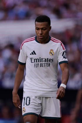 Kylian Mbappé of Real Madrid CF looks on during the LaLiga EA Sports match between Club Atlético de Madrid and Real Madrid CF at Riyadh Air Metropolitano on September 20, 2026, in Madrid, Spain. Photo by Manu Reino, DeFodi Images