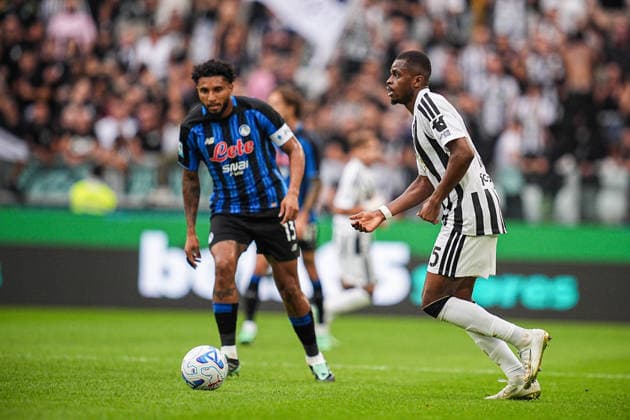 Juventus s Guglielmo Vicario during the Serie A soccer match between Juventus and Atalanta at the Allianz Stadium in Turin, north west Italy - Sunday, September 20, 2026. - Soccer .  Copyright: xMarcoxAlpozzi LaPressex