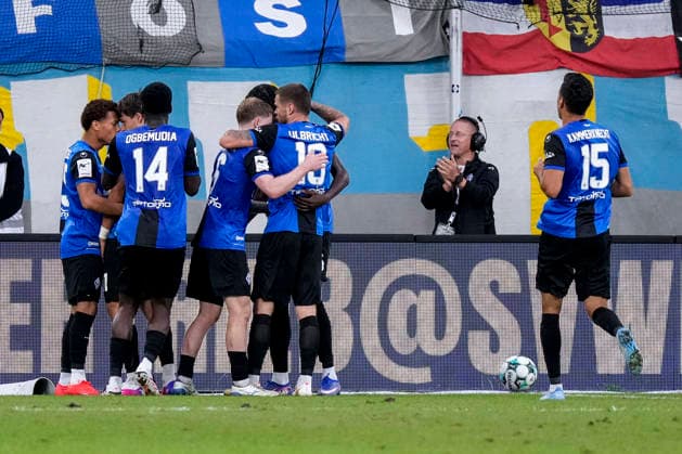 Players from SV Waldhof Mannheim celebrate the goal that makes it 2–0, Celebration, goal celebration, scoring a goal, celebrate the goal, goal, celebration, celebrating the goal, joy, happiness, happy, optimistic, positive, game scene, highlight, action, September 20, 2026, Mannheim, Germany, soccer, 3. Liga, SV Waldhof Mannheim vs. SC Preußen Münster, DFB and DFL regulations prohibit any use of photographs as image sequences and or quasi-video xozx