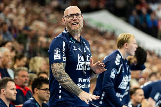 Opel HBL SG Flensburg Handewitt vs. Handball Club Hamburg, September 20, 2026. Ales Pajovic, coach of SG Flensburg Handewitt, gestures during the Opel HBL match between SG Flensburg Handewitt and Handball Club Hamburg at the GGW Arena on September 20, 2026. Copyright: xBEAUTIFULxSPORTS MarioxM.xKobergx
