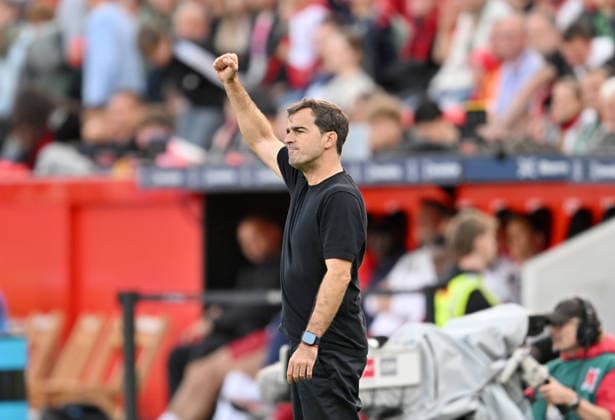 Coach Carles Martinez celebrates at the final whistle, Bayer Leverkusen Soccer, Bundesliga 1, Matchday 4, Bayer 04 Leverkusen vs. RB Leipzig, on September 20, 2026, in Leverkusen, Germany. DFL regulations prohibit any use of photographs as image sequences and or quasi-video. Ã‚Â