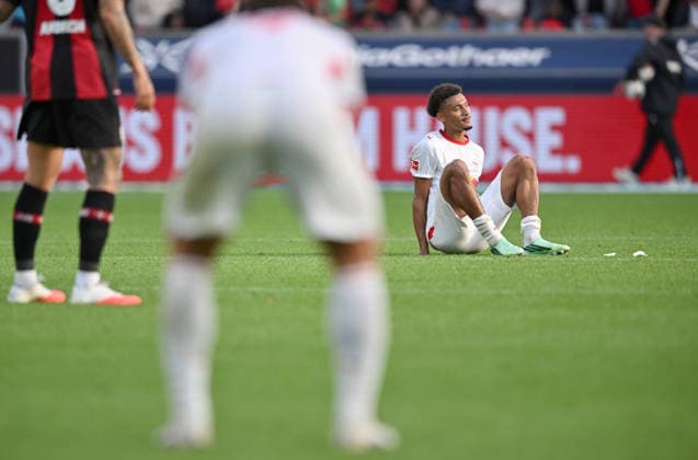 Tidiam Gomis of RB Leipzig expresses disappointment after the match: Soccer 1, Bundesliga, Matchday 4, Bayer 04 Leverkusen vs. RB Leipzig, on September 20, 2026, in Leverkusen, Germany. DFL regulations prohibit any use of photographs as image sequences and or quasi-video. Ã‚Â
