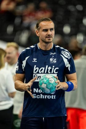 Opel HBL SG Flensburg Handewitt vs. Handball Club Hamburg, September 20, 2026: Kent Robin Tonnesen, No. 23, of SG Flensburg Handewitt during the warm-up for the Opel HBL match between SG Flensburg Handewitt and Handball Club Hamburg at the GGW Arena on September 20, 2026 Copyright: xBEAUTIFULxSPORTS MarioxM.xKobergx