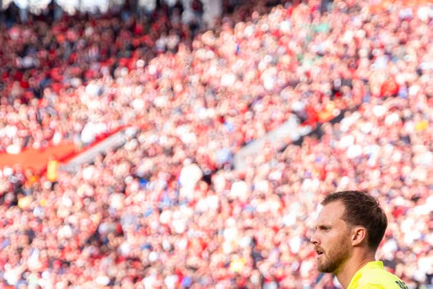 September 20, 2026, Soccer, Matchday 4 of the 1st Bundesliga, Bayer 04 Leverkusen vs. RB Leipzig; Goalie Mark Flekken, Bayer 04 Leverkusen, Leverkusen, BayArena, North Rhine-Westphalia, Germany; xRHR PHOTO DEx Copyright: DennisxEwert RHR-FOTOx RHR-FOTO DE