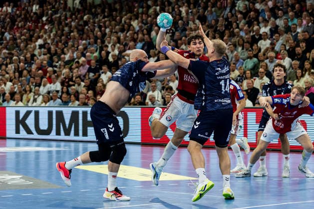 Opel HBL SG Flensburg Handewitt vs. Handball Club Hamburg, September 20, 2026: Elias Kofler, No. 06, of Handball Club Hamburg on the attack. Opel HBL SG Flensburg Handewitt vs. Handball Club Hamburg, GGW Arena, September 20, 2026 Copyright: xBEAUTIFULxSPORTS MarioxM.xKobergx