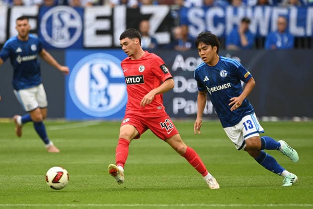 Felix KEIDEL (Elversberg) vs. Satoshi TANAKA (GE) – Action, Tackle, FC Schalke 04 vs. SV 07 Elversberg, Soccer, Bundesliga 1, Matchday 3, on September 20, 2026, at the Veltins Arena in Gelsenkirchen, Germany. DFL regulations prohibit any use of photographs as image sequences and or quasi-video.