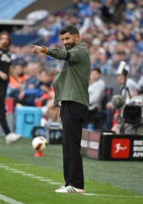 Coach Miron Muslic, FC Schalke 04, September 20, 2026, Soccer, Bundesliga 1, 2026–2027 season, Matchday 4, FC Schalke 04 vs. SV Elversberg. DFL regulations prohibit any use of photographs as image sequences and or quasi-video. Gelsenkirchen, Veltins Arena, North Rhine-Westphalia, Germany Team2