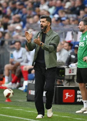 Coach Miron Muslic, FC Schalke 04, September 20, 2026; Soccer, Bundesliga 1, 2026–2027 Season, Matchday 4, FC Schalke 04 vs. SV Elversberg. DFL regulations prohibit any use of photographs as image sequences and or quasi-video. Gelsenkirchen, Veltins Arena, North Rhine-Westphalia, Germany Team2