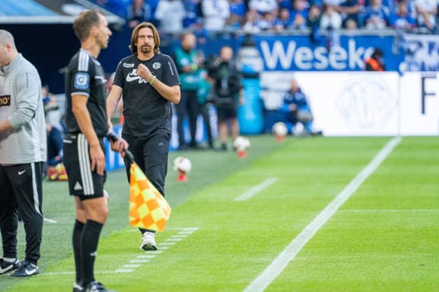 Vincent Wagner, SV Elversberg; Coach, FC Schalke 04 vs. SV Elversberg; Soccer; Bundesliga; Matchday 4; 2026–27 Season; September 20, 2026; DFL regulations prohibit any use of photographs as image sequences and or quasi-video, FC Schalke 04 vs. SV Elversberg, Soccer, Bundesliga, Matchday 4, 2026–27 Season, September 20, 2026, Gelsenkirchen Copyright: xEibner-Pressefoto LukasxBaldygax EP_LBA