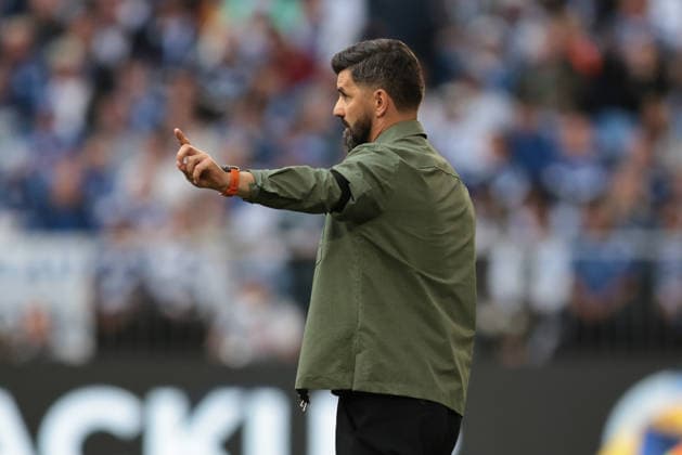Head Coach Miron Muslic of FC Schalke 04 during the Bundesliga 1 match of the 2026–27 season between FC Schalke 04 and SV Elversberg. Copyright Thomas Pakusch Copyright: Thomas Pakusch
