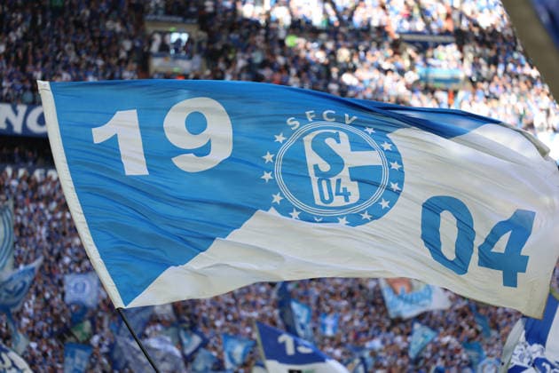 Gelsenkirchen, Germany, September 20, 2026, 1. Bundesliga 2026–2027, Matchday 4: FC Schalke 04 vs. SV Elversberg. Pictured: S04 flag with logo in front of the North Stand. DFB and DFL regulations prohibit any use of photographs as image sequences and or quasi-video. Veltins Arena, North Rhine-Westphalia Westphalia Copyright: xFotostandx xFWMEDIAx