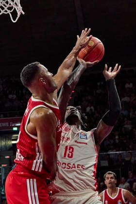German Basketball Bundesliga (BBL), FC Bayern Munich Basketball vs. BMA365 Bamberg Baskets, Munich FC Bayern Basketball, Bamberg Baskets MBA365, September 20, 2026, in Munich, BMW Park: Scott Trevon (BMA365 Bamberg Baskets), Power Forward (PF), No. 13 (BAM13); Johannes Thiemann (FC Bayern Basketball), Power Forward (PF), No. 32 (FCBB32), Sportworld Munich, BMW Park, Bayern, Germany