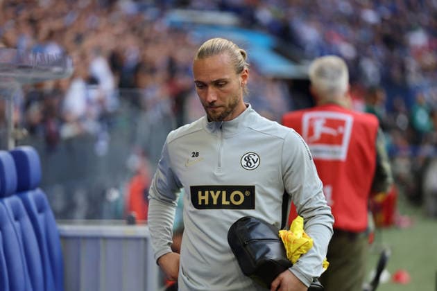 Gelsenkirchen, Germany, September 20, 2026, 1st Bundesliga 2026–2027, Matchday 4: FC Schalke 04 vs. SV Elversberg. Pictured: Goalkeeper Tim Boss. SV. DFB and DFL regulations prohibit any use of photographs as image sequences and or quasi-video. Veltins Arena, North Rhine-Westphalia Copyright: xFotostandx xFWMEDIAx