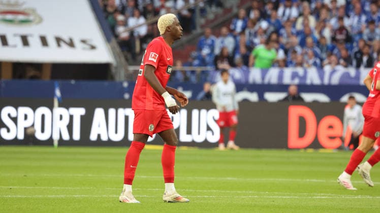September 20, 2026, xrekx, Soccer, Bundesliga 1, FC Schalke 04 vs. SV Elversberg v. l. David Mokwa SV 07 Elversberg DFL DFB REGULATIONS PROHIBIT ANY USE OF PHOTOGRAPHS AS IMAGE SEQUENCES AND OR QUASI-VIDEO Gelsenkirchen