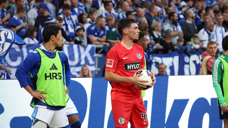 September 20, 2026, xrekx, Soccer, Bundesliga 1, FC Schalke 04 vs. SV Elversberg, Felix Keidel, SV 07 Elversberg. DFL and DFB regulations prohibit any use of photographs as image sequences and or quasi-video. Gelsenkirchen