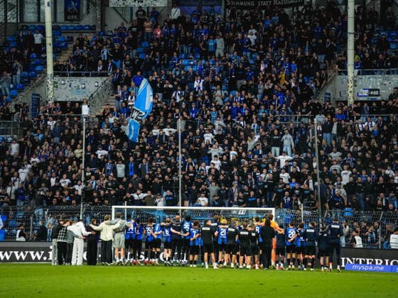 September 20, 2026, xwppx, Soccer 3rd Division, SV Waldhof Mannheim vs. Preußen Münster: Waldhof Mannheim celebrates its 2-0 victory over Preußen Münster in front of the home stands