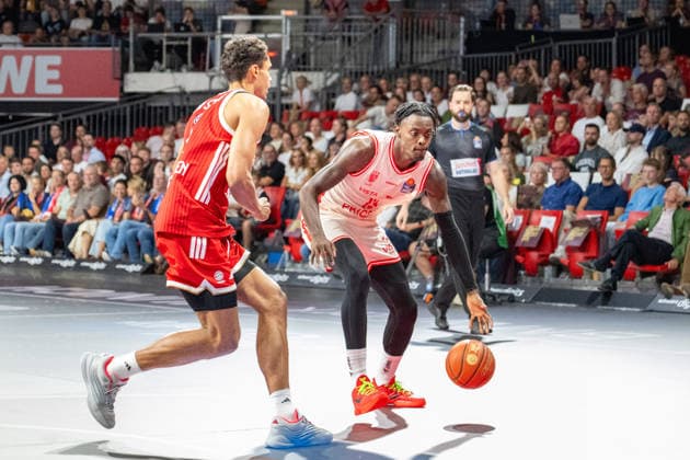 Tobias Jensen 8 FC Bayern Basketball, Joshua Obiesie 77 BMA365 Bamberg Baskets, FC Bayern Basketball BMA365 Bamberg Baskets, BBL, Matchday 1, September 20, 2026, Munich, Bavaria, Germany Copyright: xkolbert-press UlrichxGamelx