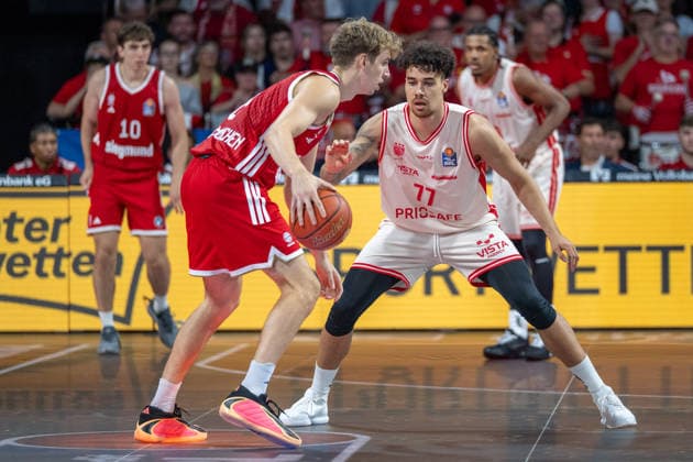 Tobias Jensen 8 FC Bayern Basketball, Joshua Obiesie 77 BMA365 Bamberg Baskets, FC Bayern Basketball BMA365 Bamberg Baskets, BBL, Matchday 1, September 20, 2026, Munich, Bavaria, Germany Copyright: xkolbert-press UlrichxGamelx