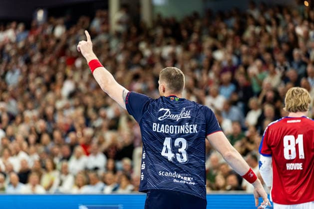Opel HBL SG Flensburg Handewitt vs. Handball Club Hamburg, September 20, 2026—Blaz Blagotinsek, No. 43, of SG Flensburg Handewitt gestures during the Opel HBL match between SG Flensburg Handewitt and Handball Club Hamburg at the GGW Arena on September 20, 2026 Copyright: xBEAUTIFULxSPORTS MarioxM.xKobergx