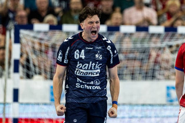 Opel HBL SG Flensburg Handewitt vs. Handball Club Hamburg, September 20, 2026—Cheers and goal celebrations for Lasse Kjaer Moller, No. 64, SG Flensburg Handewitt Opel HBL SG Flensburg Handewitt vs. Handball Club Hamburg, GGW Arena on September 26, 2020 Copyright: xBEAUTIFULxSPORTS MarioxM.xKobergx