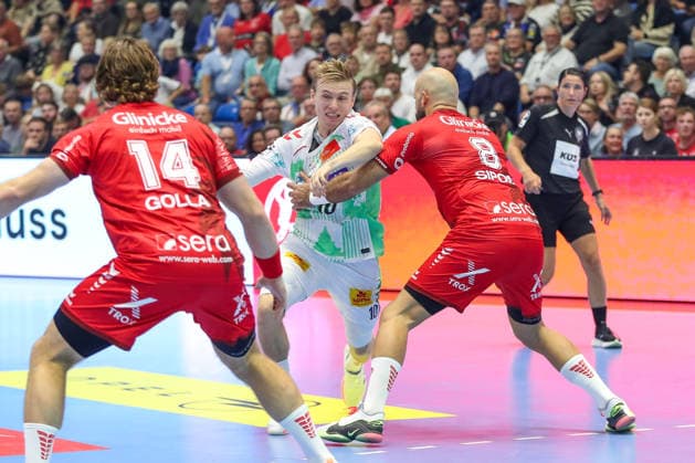 September 20, 2026, xgox, Handball: Opel HBL MT Melsungen vs. SC Magdeburg emspor, from left: Gisli Thorgeir Kristjansson (Magdeburg), 10, Adrian Sipos (Melsungen), 8; duel, battle, tackle, Kassel